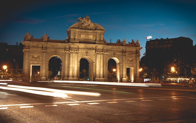 Puerta de Alcalá de noche